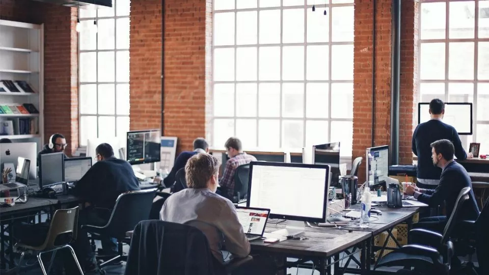 Как выбрать веб-студию в Дудинке по кейсам